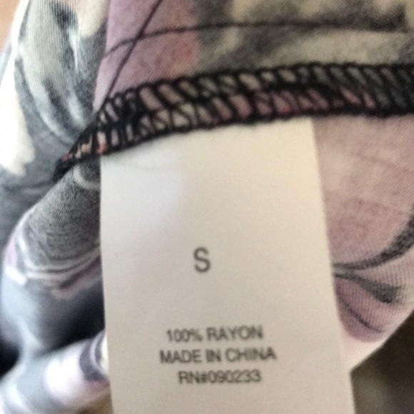 Kendall & Kylie Cutout Floral Dress - Picture 7 of 8